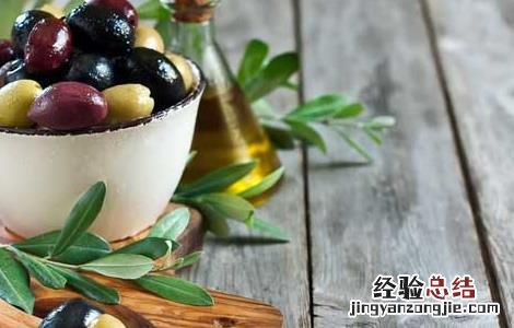 橄榄油去黑头的方法 用橄榄油去黑头的方法