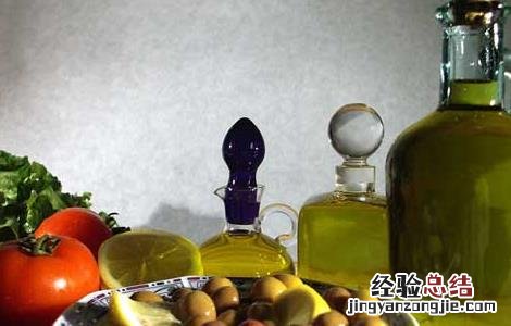 橄榄油去黑头的方法 用橄榄油去黑头的方法