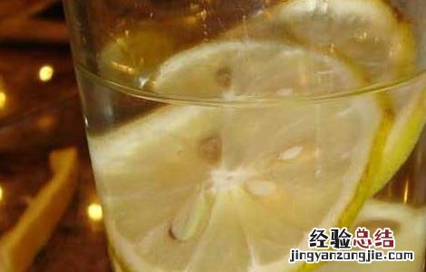 柠檬水什么时候喝好喝柠檬水能晒太阳吗 柠檬水什么时候喝好