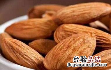 吃杏仁的好处和坏处 吃杏仁的好处和坏处是什么