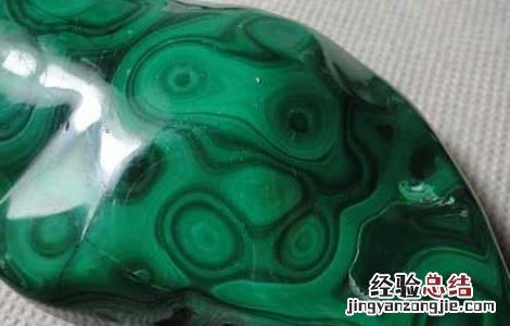 孔雀石的主要成分是什么化学式 孔雀石的主要成分是什么