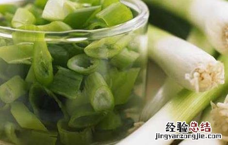 大葱的功效与作用吃法 大葱的功效与作用及食用方法