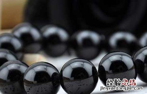 黑碧玺的功效和作用 黑碧玺的功效和作用是什么