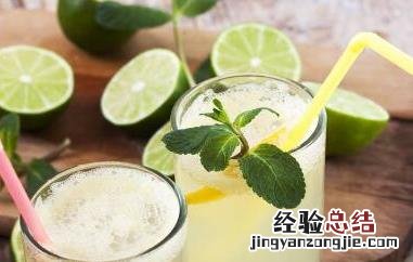 柠檬水的功效与作用白天喝还是晚上喝 柠檬水的功效与作用