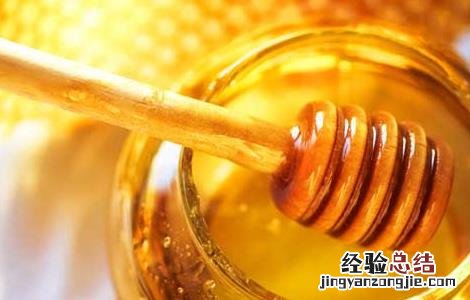 蜂蜜可以放冰箱里吗_蜂蜜放冰箱好不好 蜂蜜可以放冰箱里吗