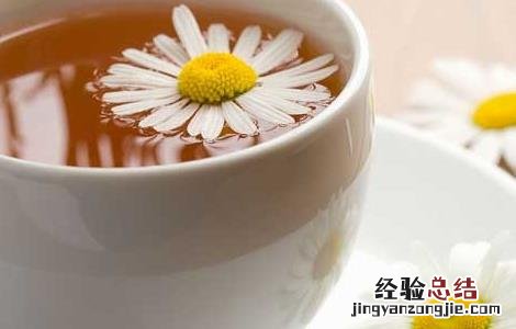 雪梨菊花茶的功效与禁忌 菊花茶的功效与禁忌