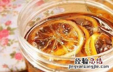 柠檬炖冰糖的功效与作用 柠檬炖冰糖的功效与作用是什么