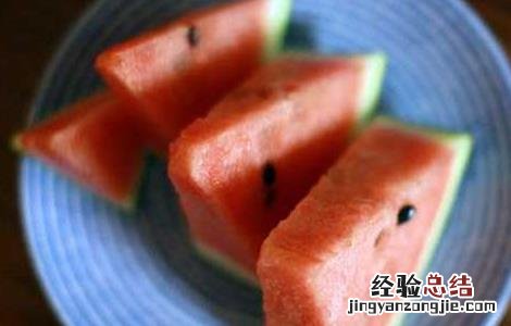 西瓜怎么挑选好的 西瓜怎么挑选比较好