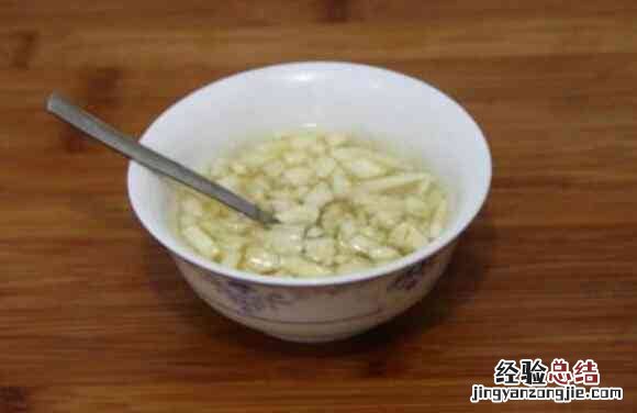 蒜煮水喝的功效和作用 蒜煲水饮的功效和作用