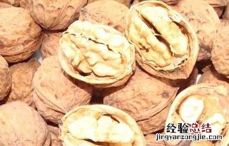 常吃坚果的好处有哪些 坚果的好处有哪些 每天吃坚果的好处