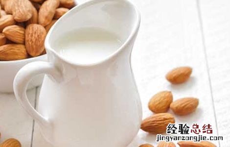 牛奶什么时候喝最好早上还是晚上 牛奶什么时候喝最好