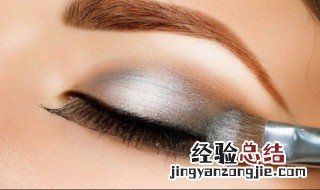 新娘适合什么眼影 新娘适合什么眼影