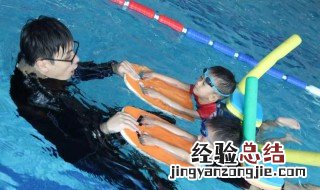 蛙泳体能训练方法 蛙泳体能基础练习方法