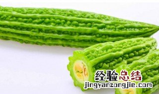 红枣和苦瓜片泡水喝有什么好处 红枣和苦瓜片泡水喝有什么好处和坏处