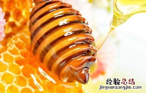 喝蜂蜜水的好处和坏处 喝蜂蜜水的好处和坏处有哪些