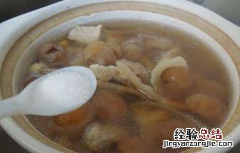 菱角怎么吃最好吃 菱角的最佳吃法