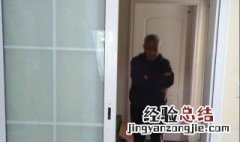 卫生间的门如何换玻璃图解 卫生间的门如何换玻璃