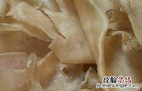 油炸猪皮的功效及做法窍门 油炸猪皮的功效及做法