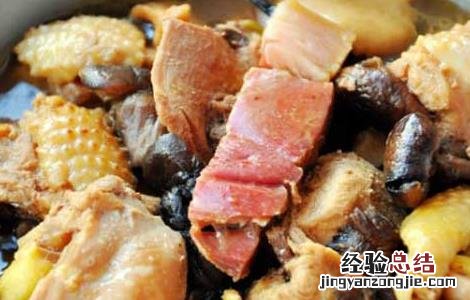 鸡肉炖蘑菇的功效及做法 鸡肉炖蘑菇的功效与作用