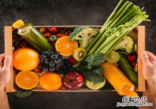 额头上长粉刺怎么办额头长粉刺要怎么做