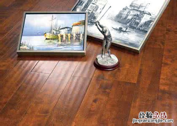 实木地板缺点详解视频 实木地板缺点详解