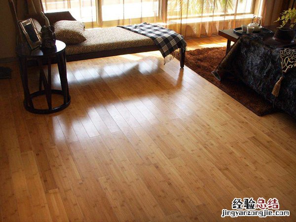 实木地板缺点详解视频 实木地板缺点详解