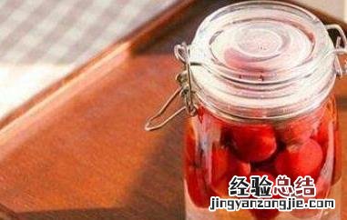 山楂泡酒的功效与作用 桑葚加山楂泡酒的功效与作用