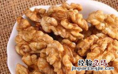 核桃仁的功效与禁忌 核桃仁的功效与作用点的功效与作用及禁忌