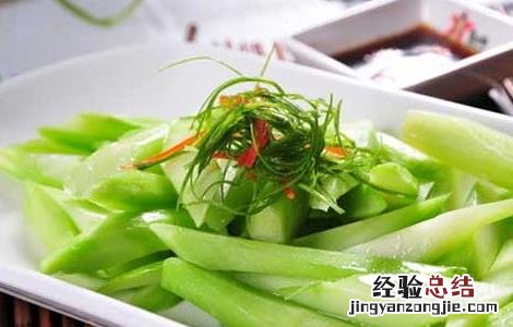 凉拌西芹的功效及做法视频 凉拌西芹的功效及做法