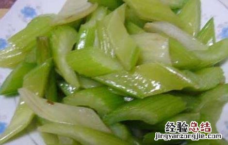清炒西芹的功效及做法 清炒西芹的做法大全