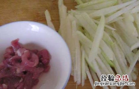 苤蓝炒肉丝的功效及做法 苤蓝丝炒肉丝