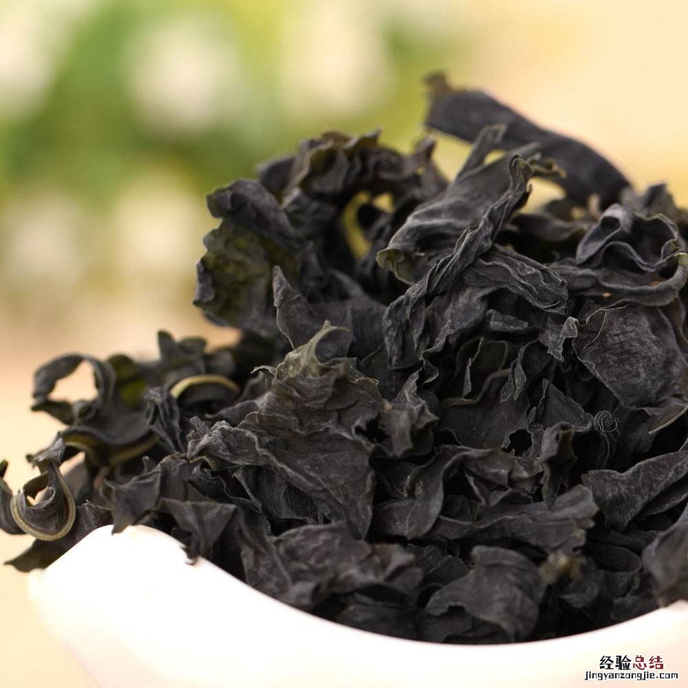 干螺旋藻的功效与作用及食用方法是什么? 探究螺旋藻干功效与作用点