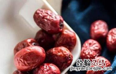 蒸红枣吃的功效与作用 蒸红枣吃的功效与作用及禁忌