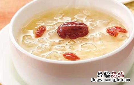 冰糖银耳燕窝的功效和做法图片 冰糖银耳燕窝的功效和做法