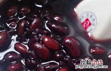 黑豆粥的功效和做法 黑豆粥的做法和功效与作用