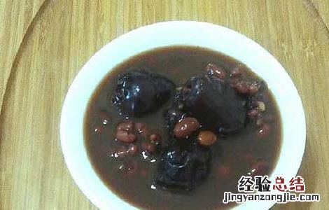 黑豆花生红枣丰胸汤的做法 黑豆花生红枣丰胸汤的做法大全