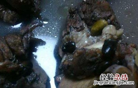 黑豆排骨汤的功效和做法视频 黑豆排骨汤的功效和做法