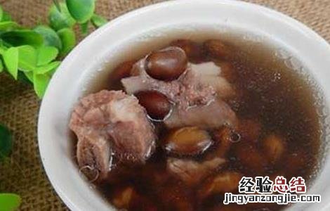 黑豆排骨汤的功效和做法视频 黑豆排骨汤的功效和做法