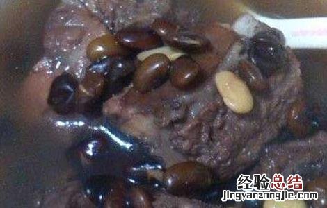 黑豆排骨汤的功效和做法视频 黑豆排骨汤的功效和做法