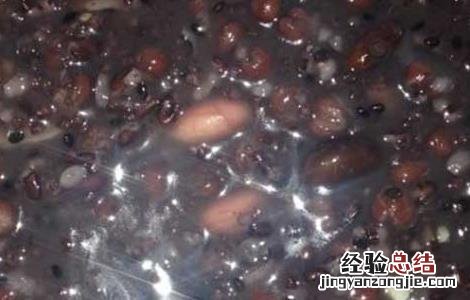 黑豆黑米黑芝麻粥的做法 黑豆黑米黑芝麻粥怎么做