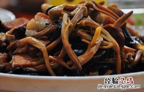 黑木耳炒黄花菜的做法 木耳炒黄花菜怎么做好吃窍门