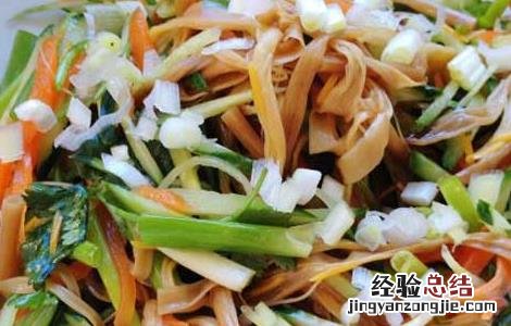 凉拌黄花菜的简单做法 凉拌黄花菜的家常做法