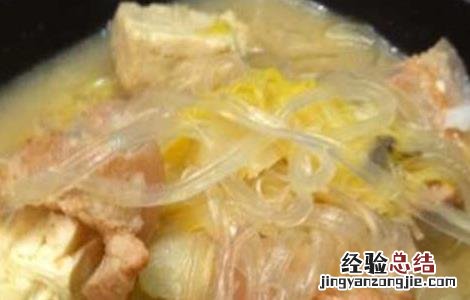 白菜猪肉炖粉条的做法 最正宗的做法煮 白菜猪肉炖粉条的做法