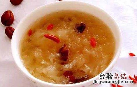 冰糖银耳汤的做法炖雪梨的正确做法 冰糖银耳汤的做法