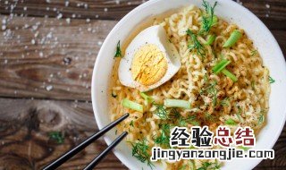 煮方便面怎么打荷包蛋不起沫 煮方便面怎么打荷包蛋