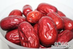 大枣泡开水喝有什么功效与作用 大枣