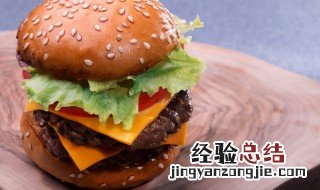牛肉香肠汉堡 牛肉香肠汉堡怎么做
