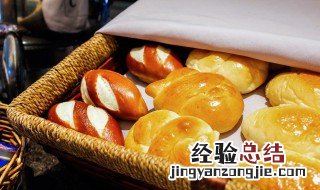 芝士碱水面包怎么做视频 芝士碱水面包怎么做