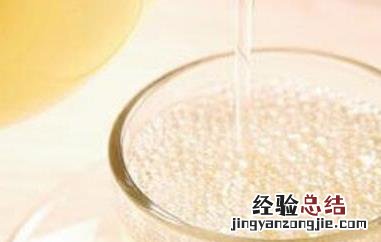 儿童喝梨汁的功效与作用 儿童喝梨汁的功效与作用及禁忌