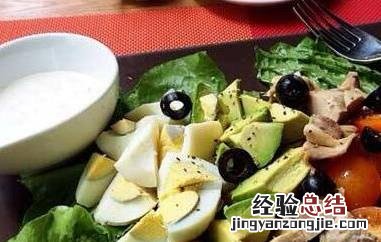 牛油果怎么吃好吃 生的牛油果怎么吃好吃